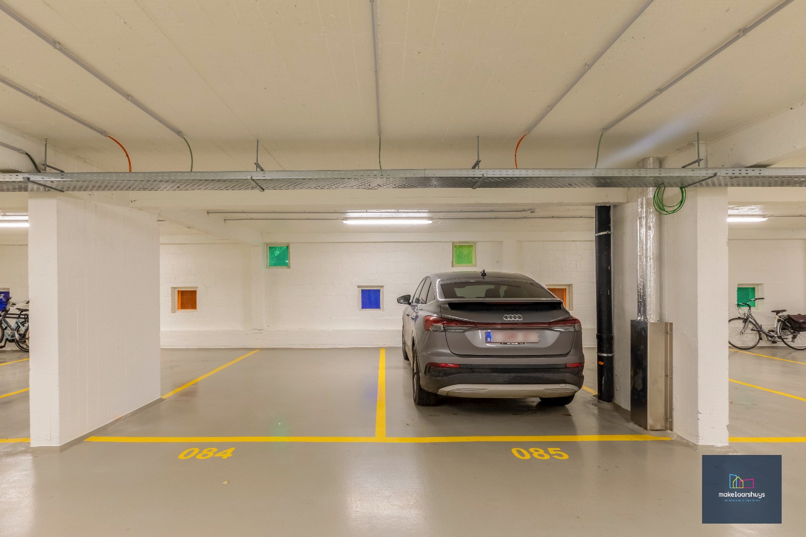 Mooi 3 slaapkamerappartement met parkeerplaats nabij Gent -Sint-Pieters 