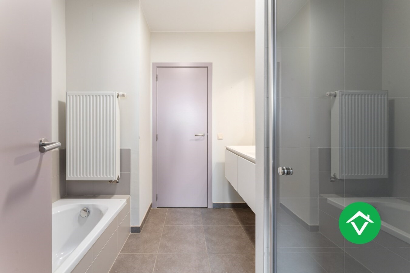 Instapklaar appartement met 2 slaapkamers en grote terrassen te Leke 