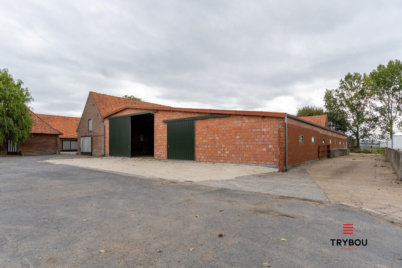 Ruime loods van 600 m² op vlot bereikbare locatie in Ieper 