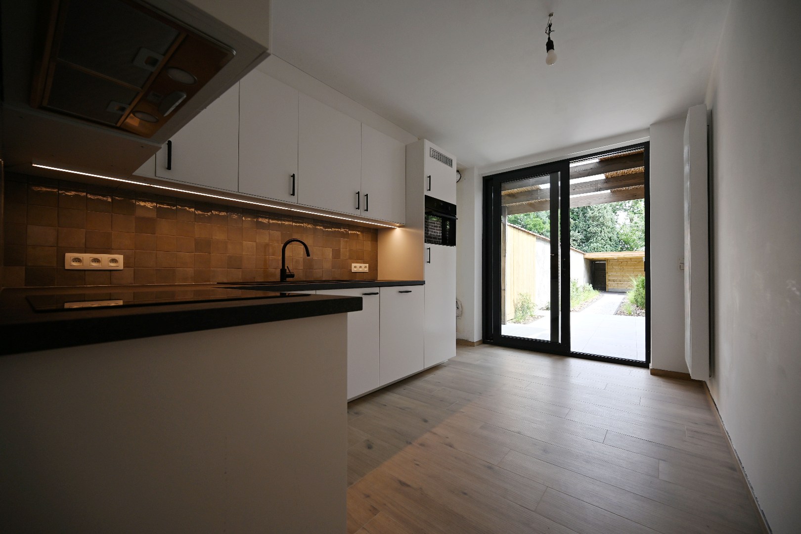 Gerenoveerd knus huis met 2 slpks en tuin te Balgerhoeke 