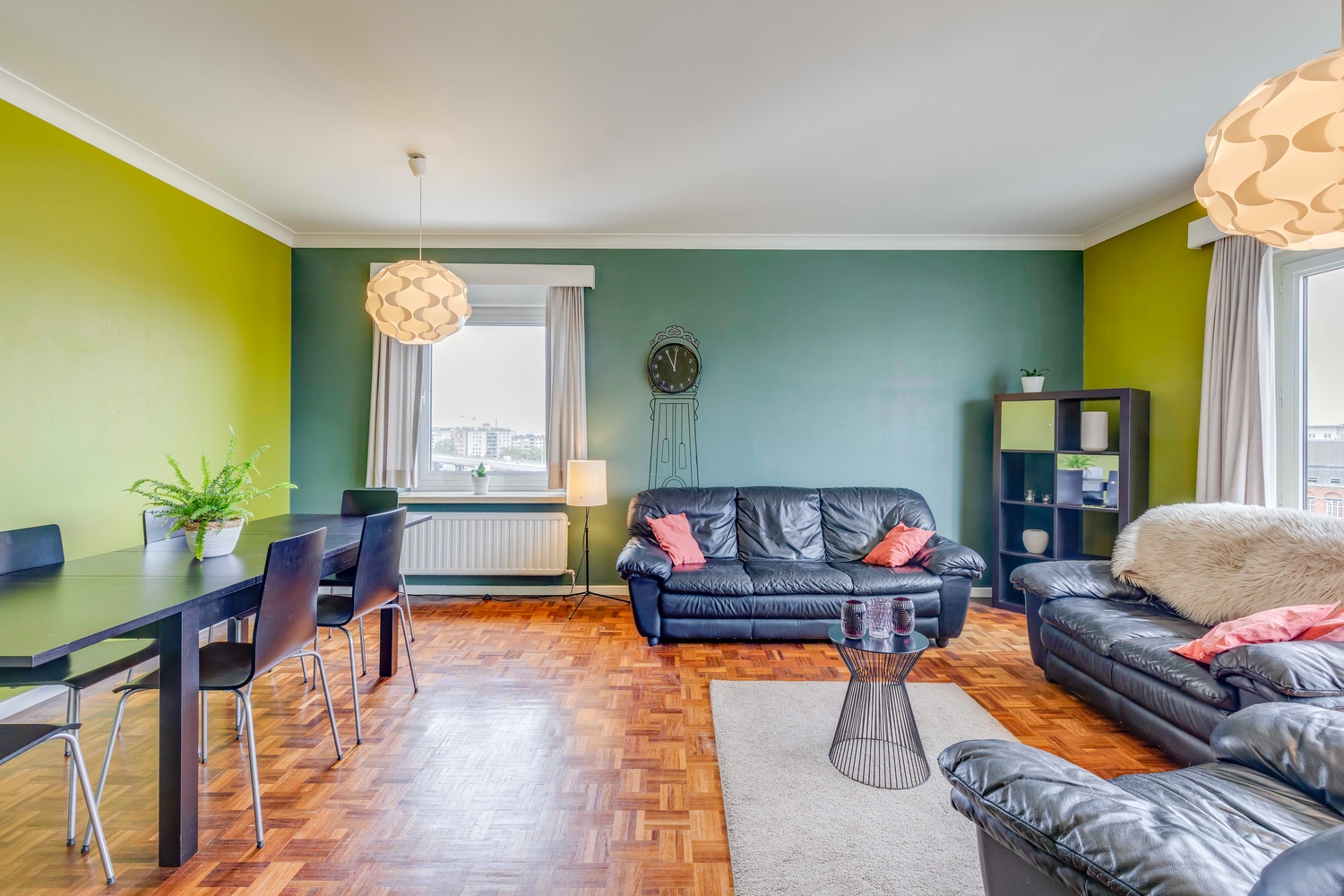 Instapklaar appartement met 2 terrassen te Ledeberg 