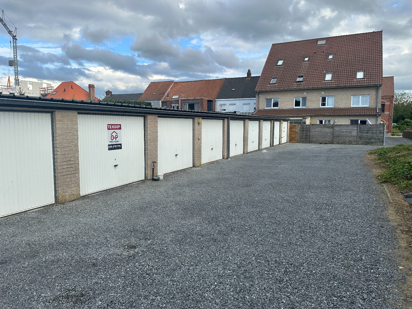 Garage te koop, dicht bij centrum Torhout 
