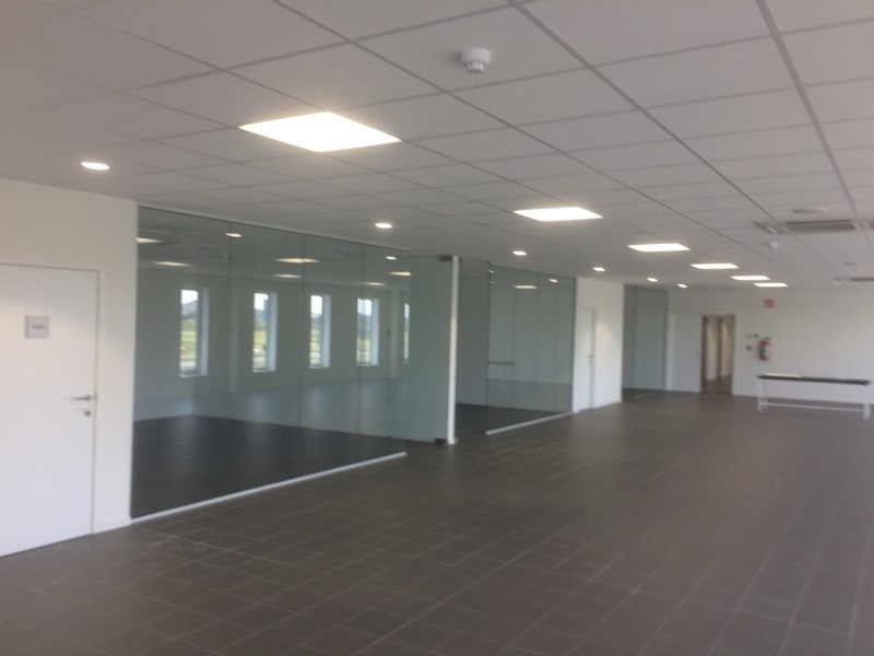 Kantoren te huur op linkeroever in Kallo