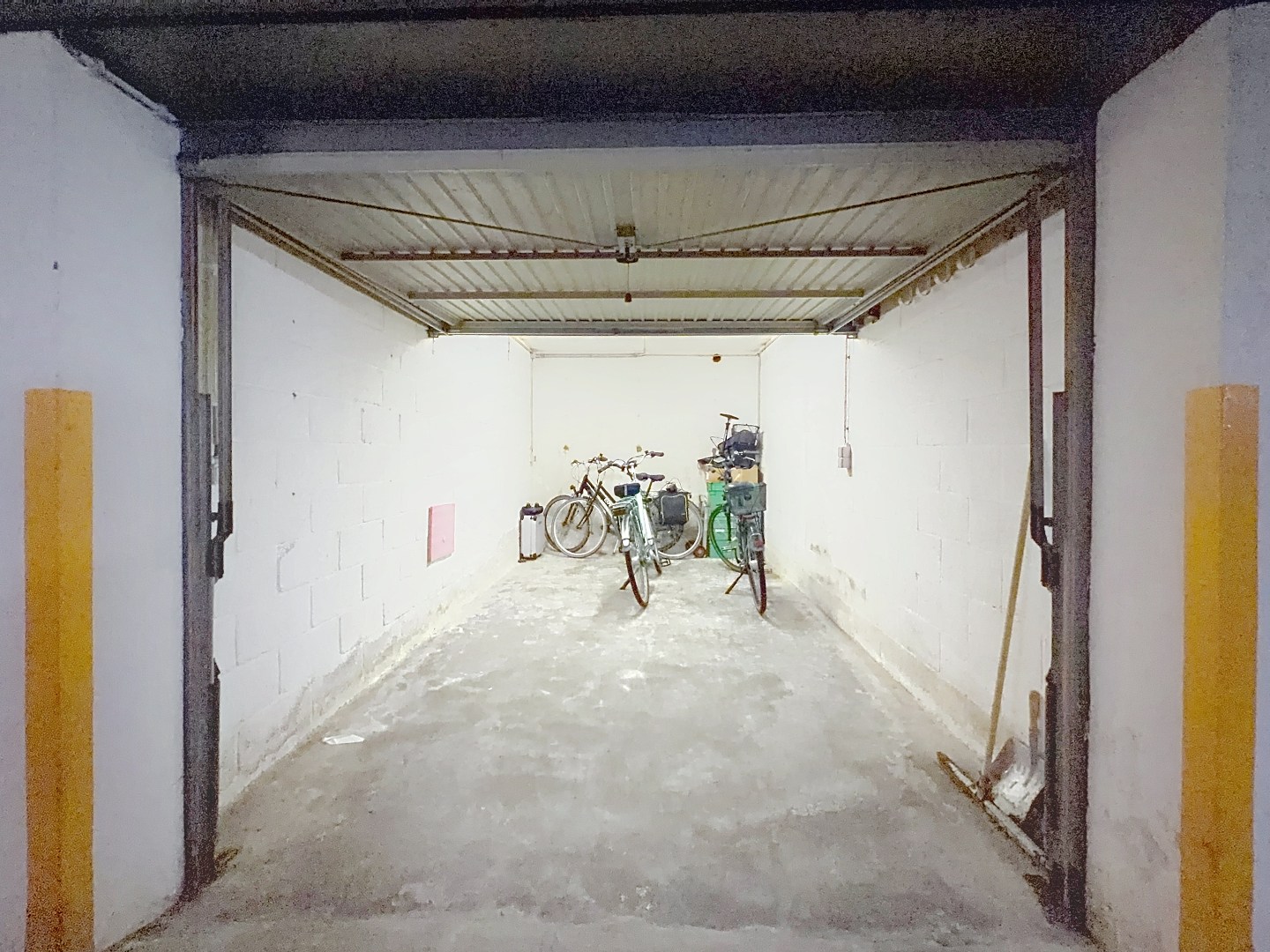 Ruim duplex appartement met 4 slaapkamers, garage en energielabel C in Oostende, bouwjaar 1989 