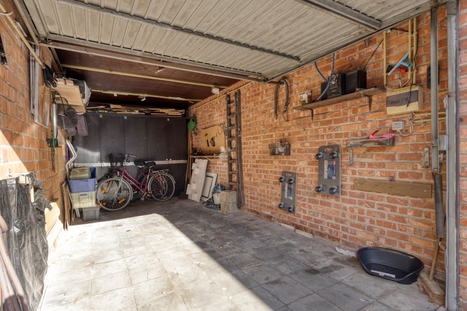 Instapklaar appartement met 3 slpk. en garage nabij centrum Mol 