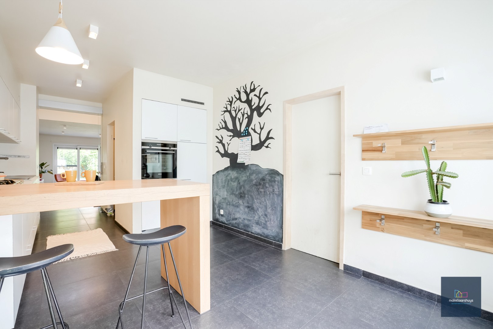 Topper : Ruime gezinswoning met 5 slaapkamers en tuin 