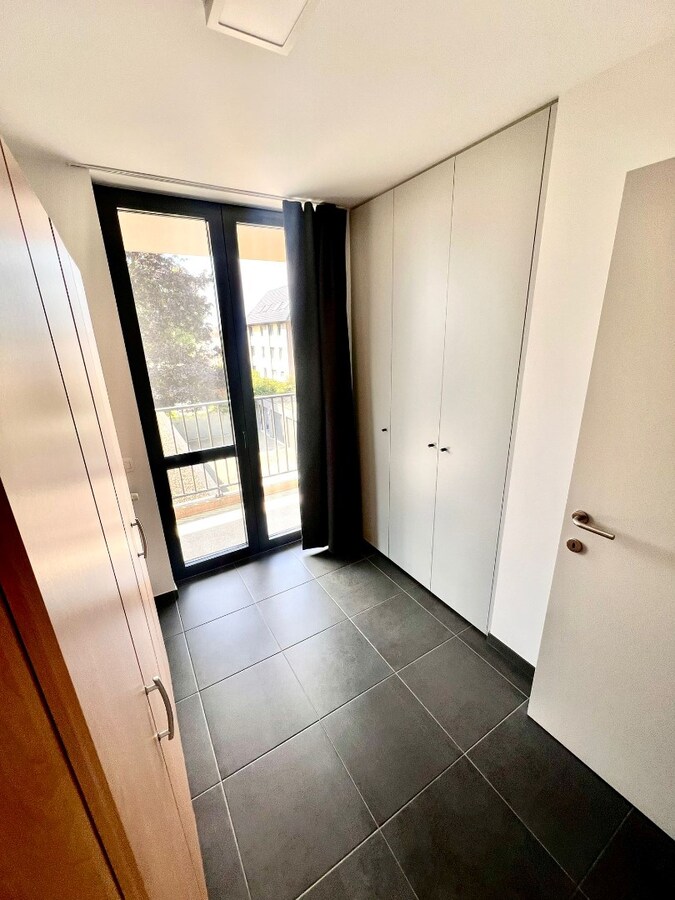 Ruim appartement op de markt van Houthulst 