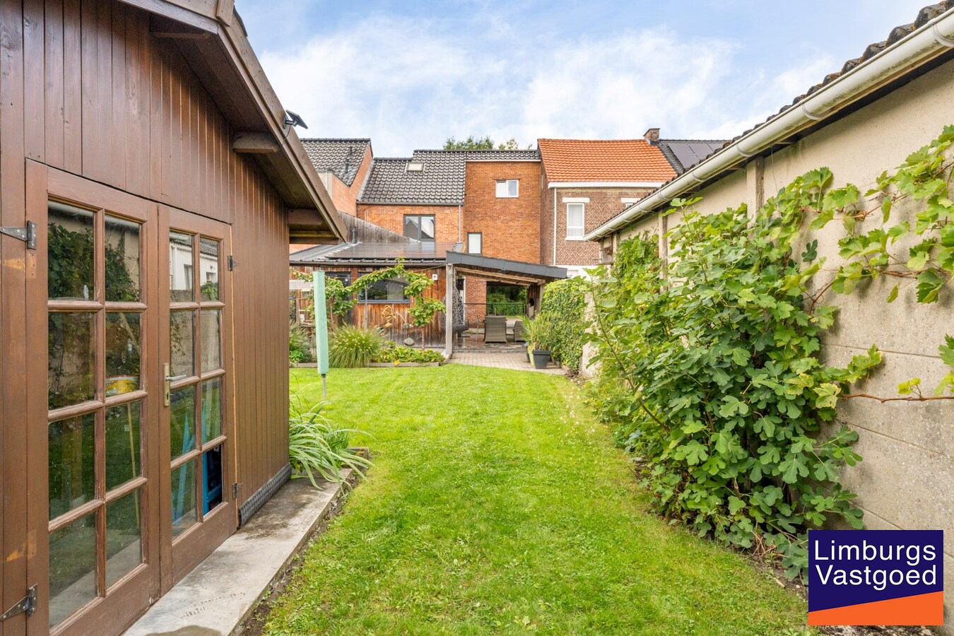 Centraal gelegen woning, 3 slpk, 181 m² bewoonbare oppervlakte, 3a 17ca 
