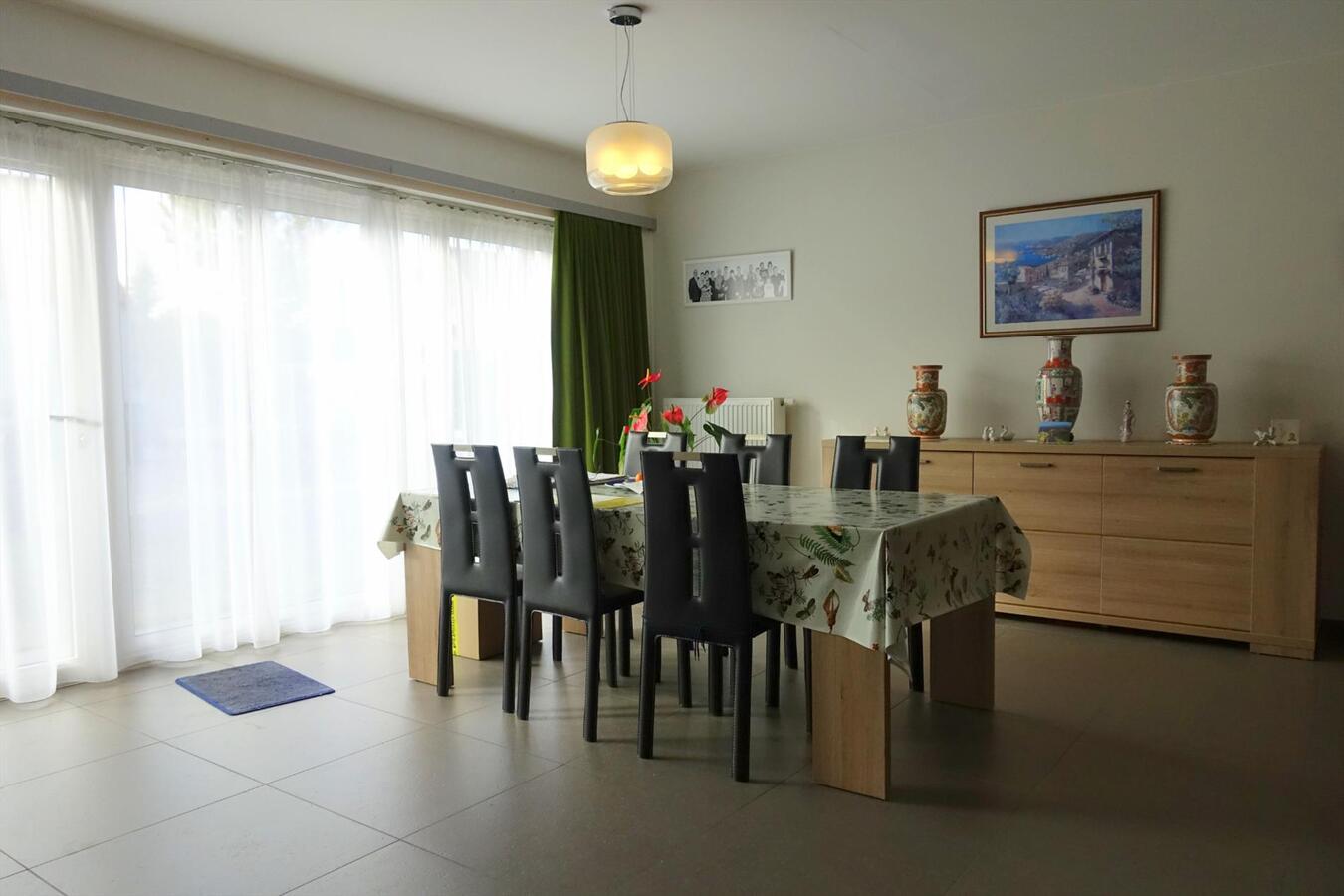 Modern gelijkvloers appartement met 2 slaapkamers 