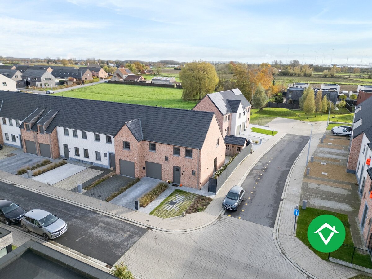 Kwalitatief afgewerkte nieuwbouwwoning met 3 slaapkamers, tuin en garage 