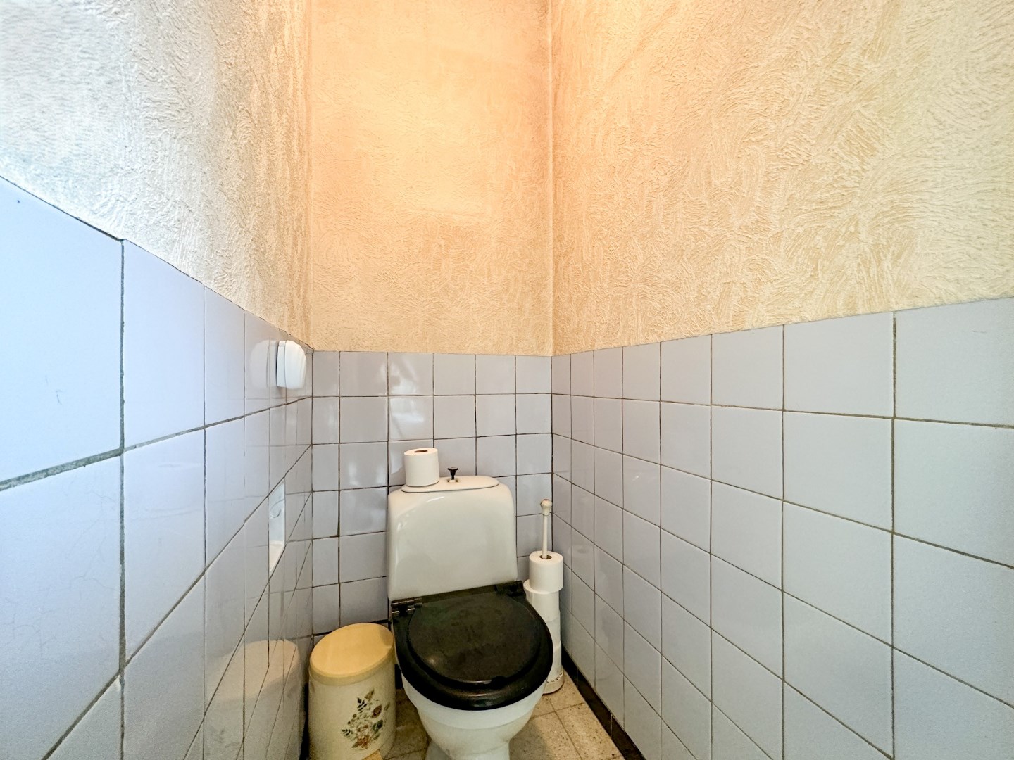 Ruime bel-étage woning met garage, diepe tuin en lift, Torhout 