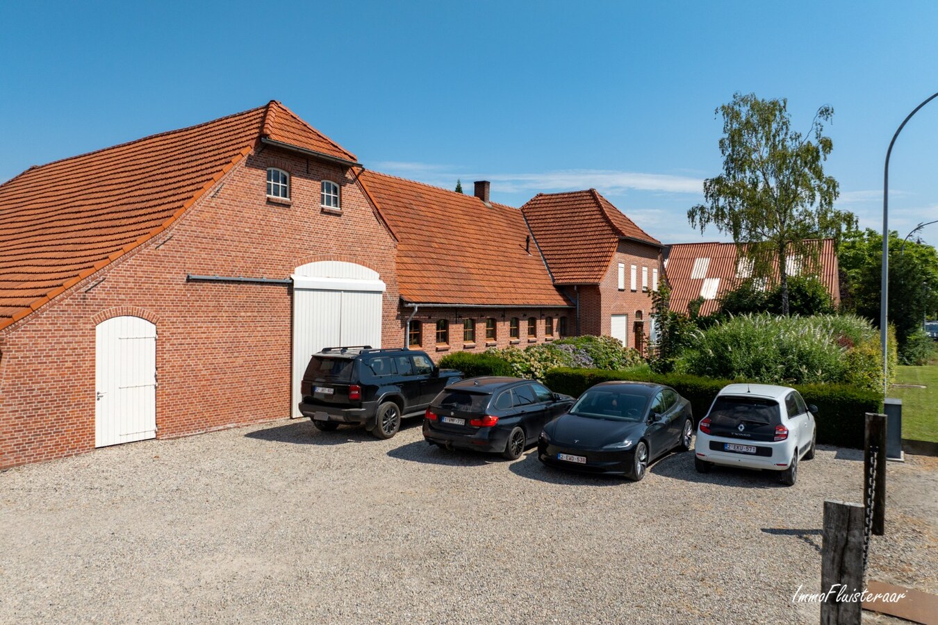 Prachtige langgevelhoeve met charmante schuur en paardenfaciliteiten op ca. 1,8 ha te Ravels. (BEZOEKDAG OP 08/08 VAN 10U TOT 14U) 