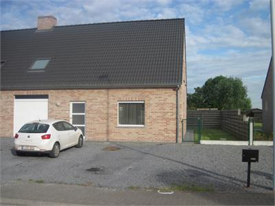 Aangename gezinswoning (Half Open Bebouwing). 