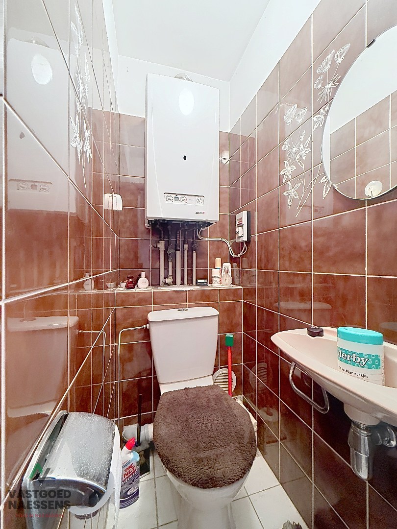 APPARTEMENT DE 2 CHAMBRES À RÉNOVER AVEC VUE SUR MER - POSSIBILITÉ DE GARAGE 