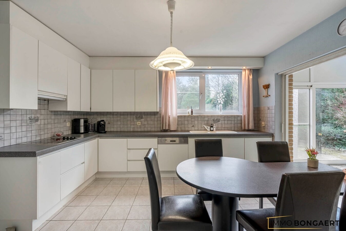 Ruime, rustig gelegen woning met drie slaapkamers 