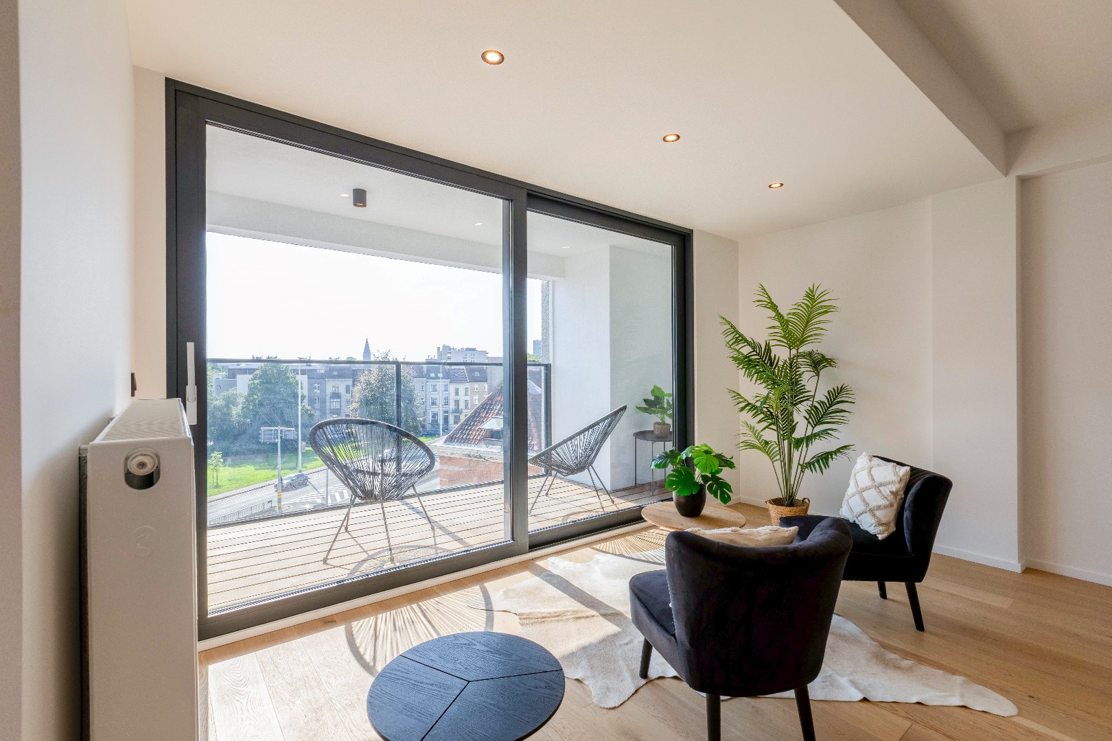 Prachtig gerenoveerd 3 slaapkamerappartement  met  uniek zicht 