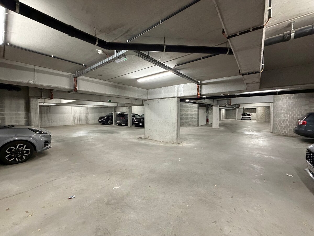 Gelijkvloers 1-slpk appartement nabij voorzieningen 