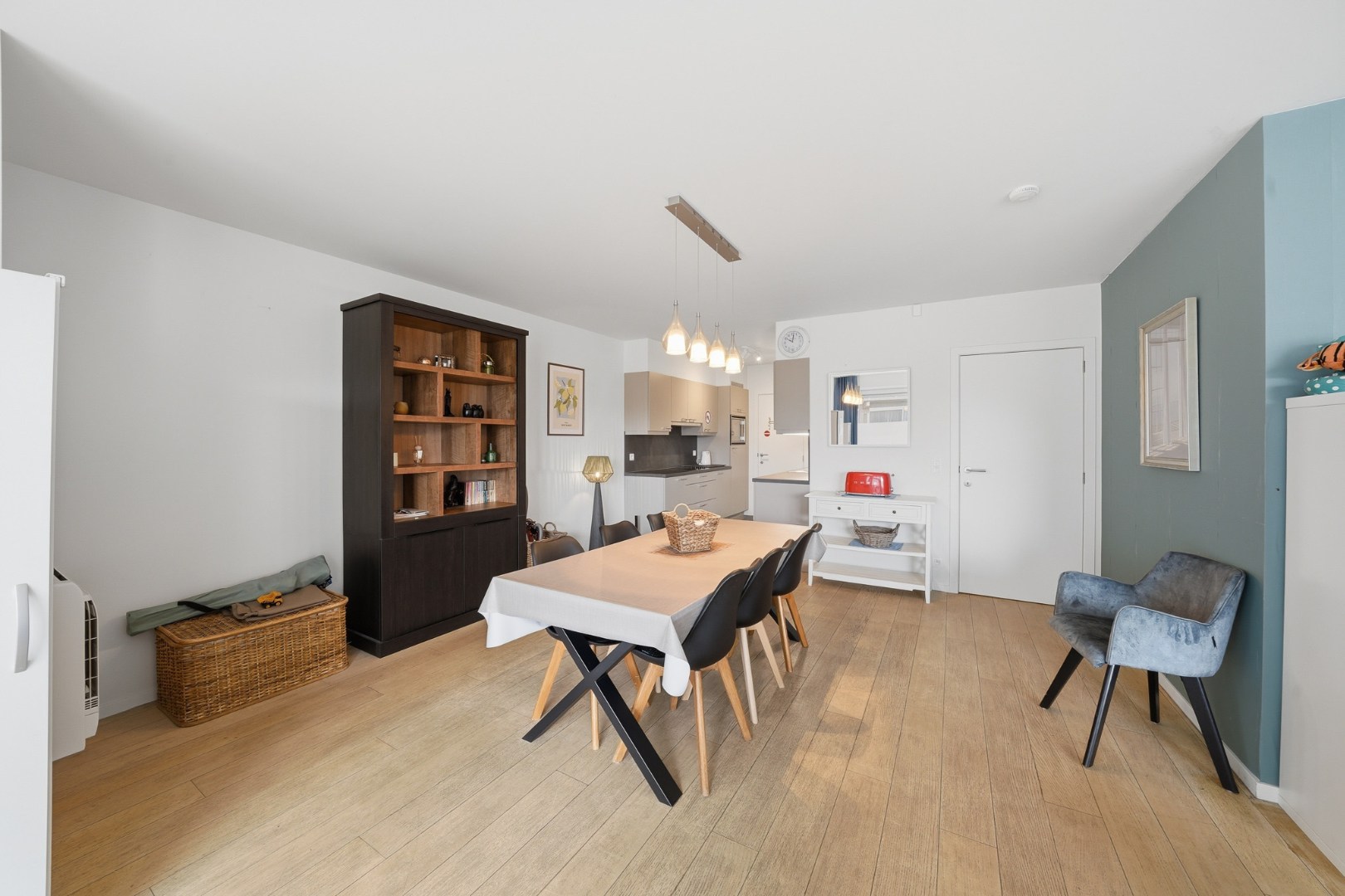 Instapklaar appartement met groot terras in Bredene - vlak bij de zee 