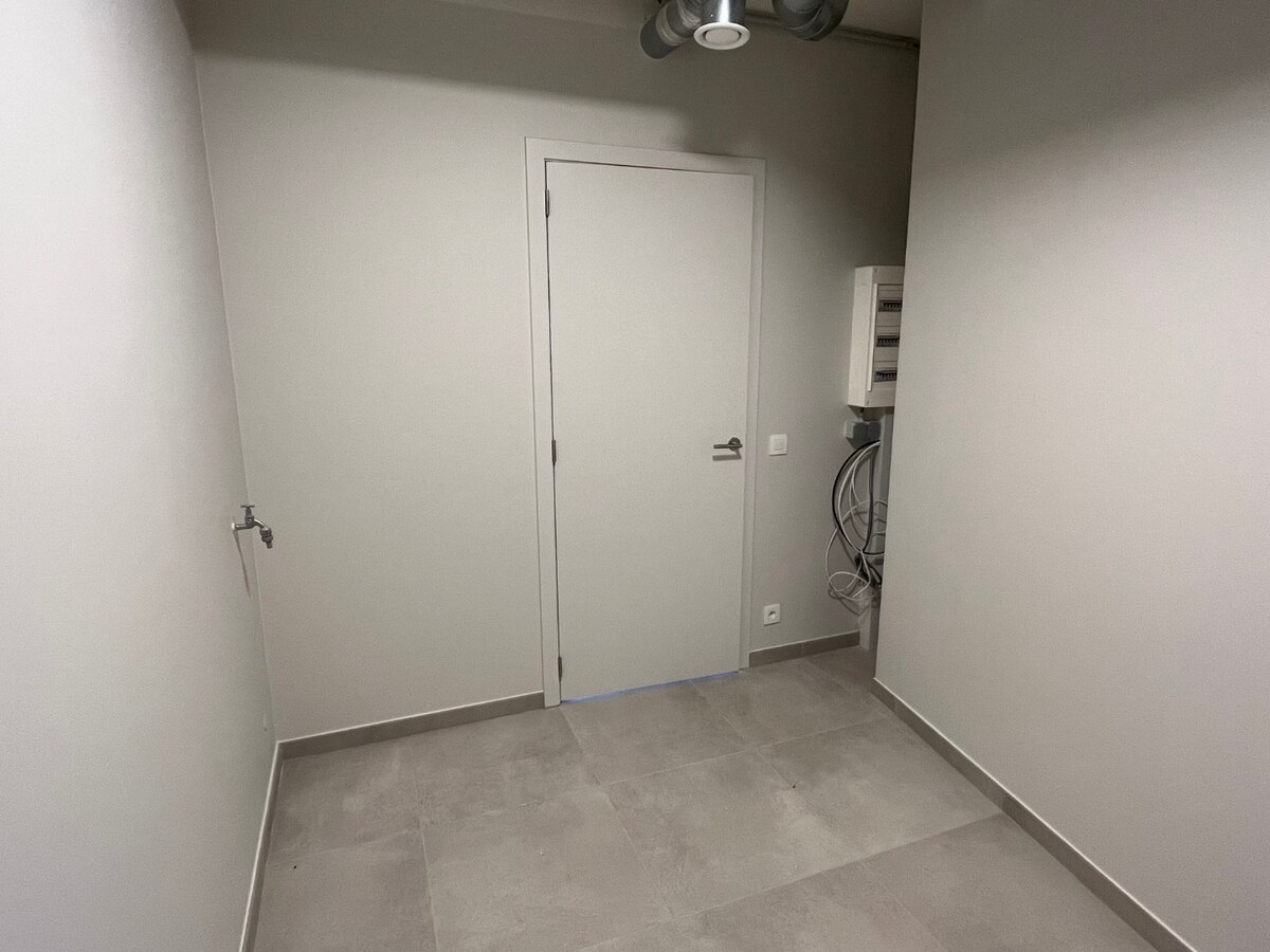 Nieuw, luxueus afgewerkt BEN-penthouse 