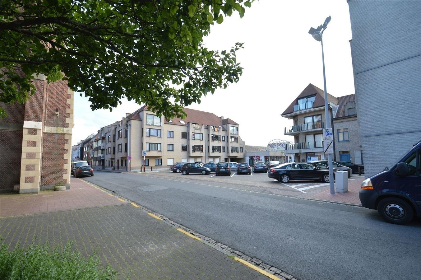 Klassevol gerenoveerd woonappartement - Heist 