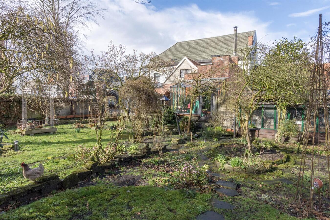 Authentiek herenhuis in het centrum van Zeveneken-dorp I Lochristi 