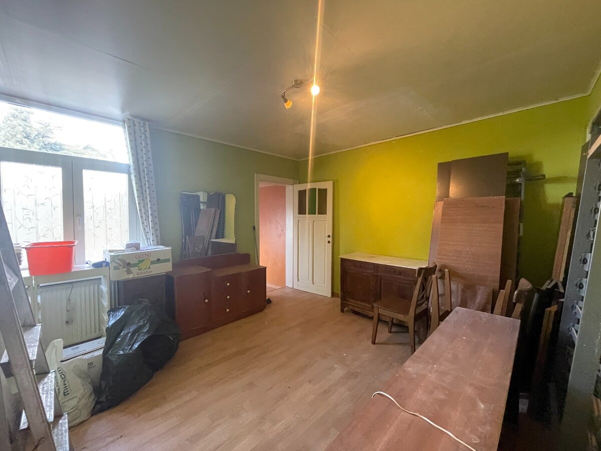 Woning met 2 slaapkamers en tuin te Roeselare 