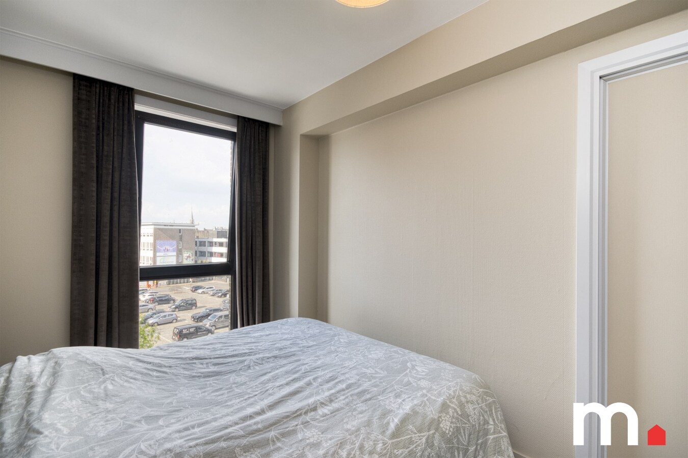 Lichtrijk instapklaar appartement  te Roeselare! INVESTERINGSOPPORTUNITEIT ! 