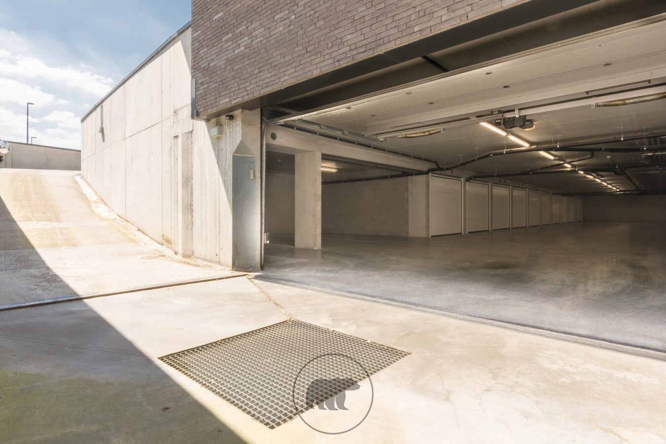 Ruim 3slk appartement met tuin en garagebox in centrum Lochristi 