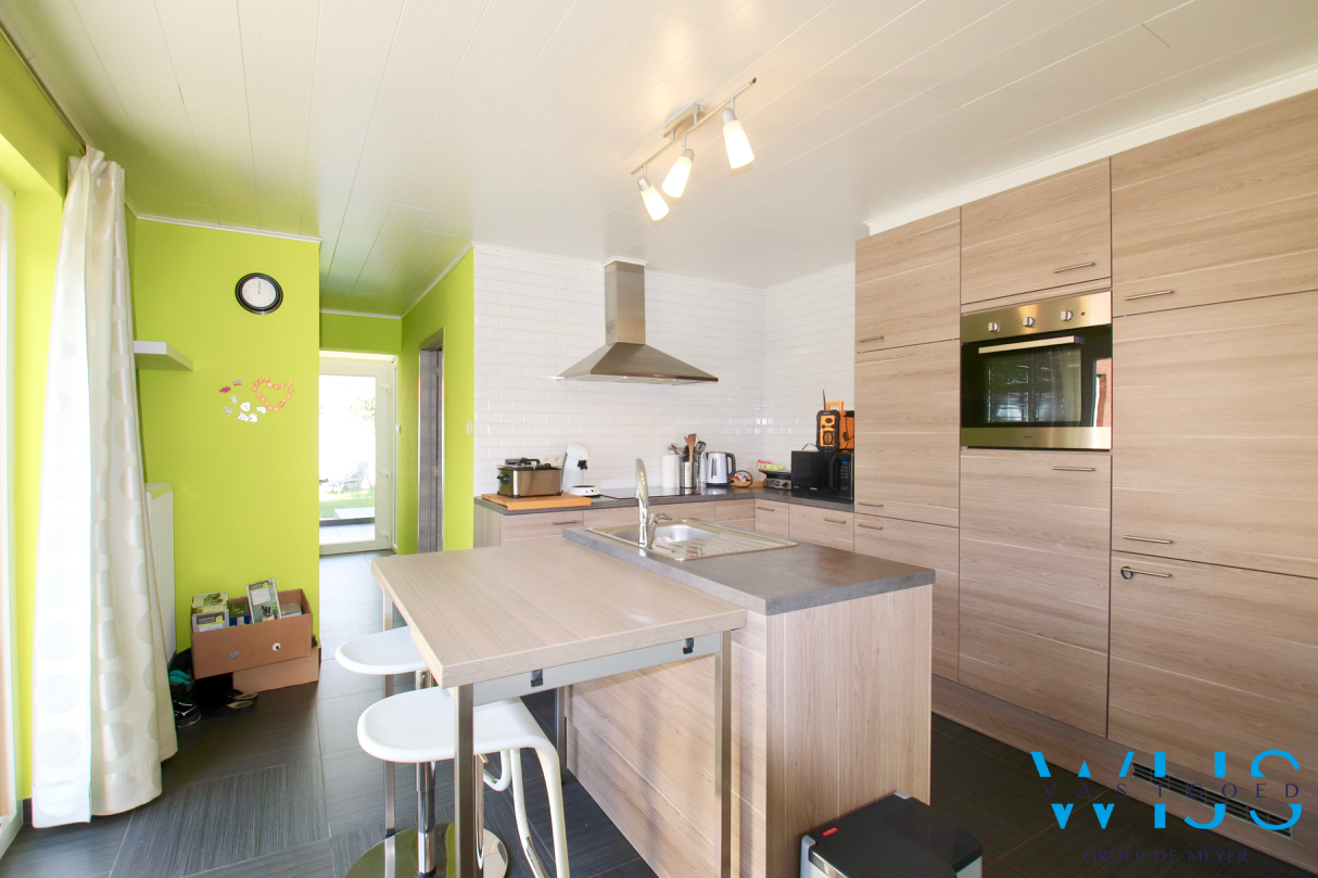 Gezellige instapklare woning met 2 slaapkamers te Assenede ! 