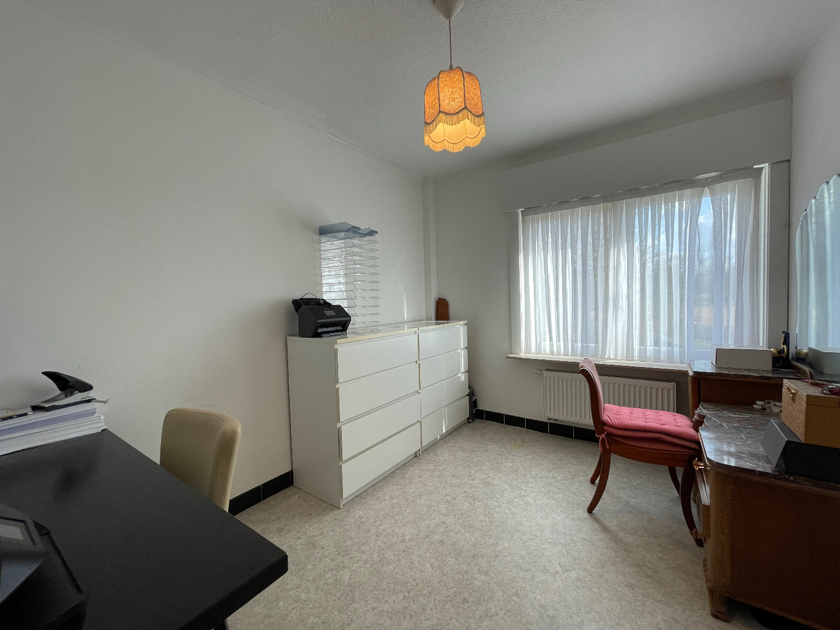 Woning met 3 slaapkamers en tuin te Roeselare! 