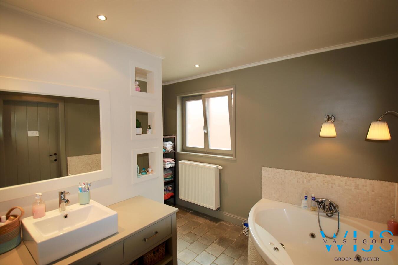 Leuk &amp; super gezellig woonhuis in hartje Sleidinge! 