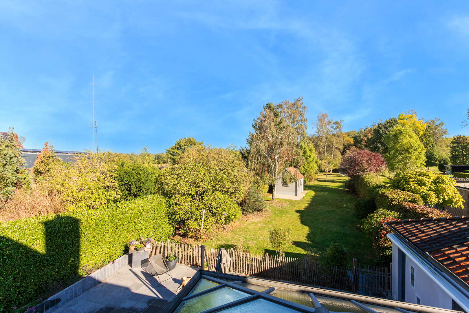 Instapklare driegevelwoning met 4 slpk te Lembeek 