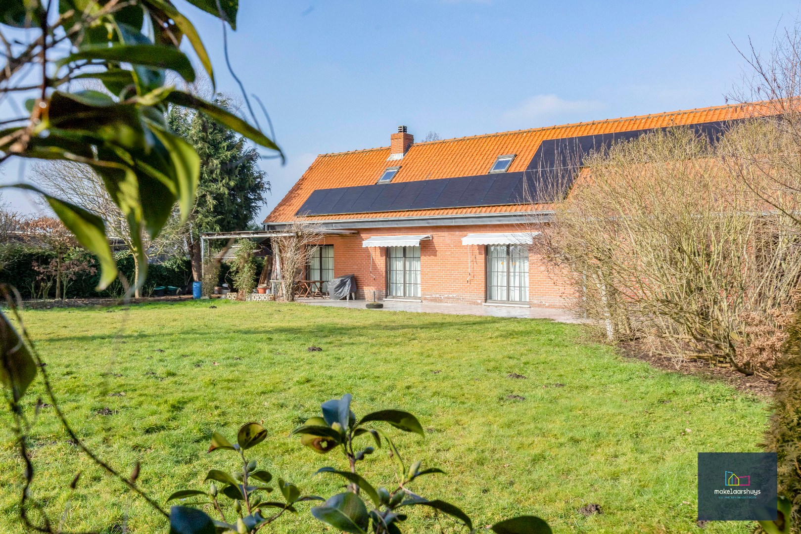Open, energiezuinige bebouwing op groot perceel (3350m²) 