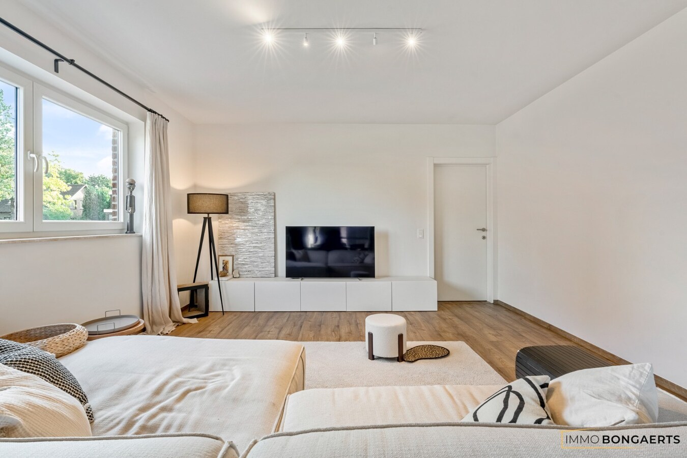 Gelijkvloers appartement met 2 slaapkamers 