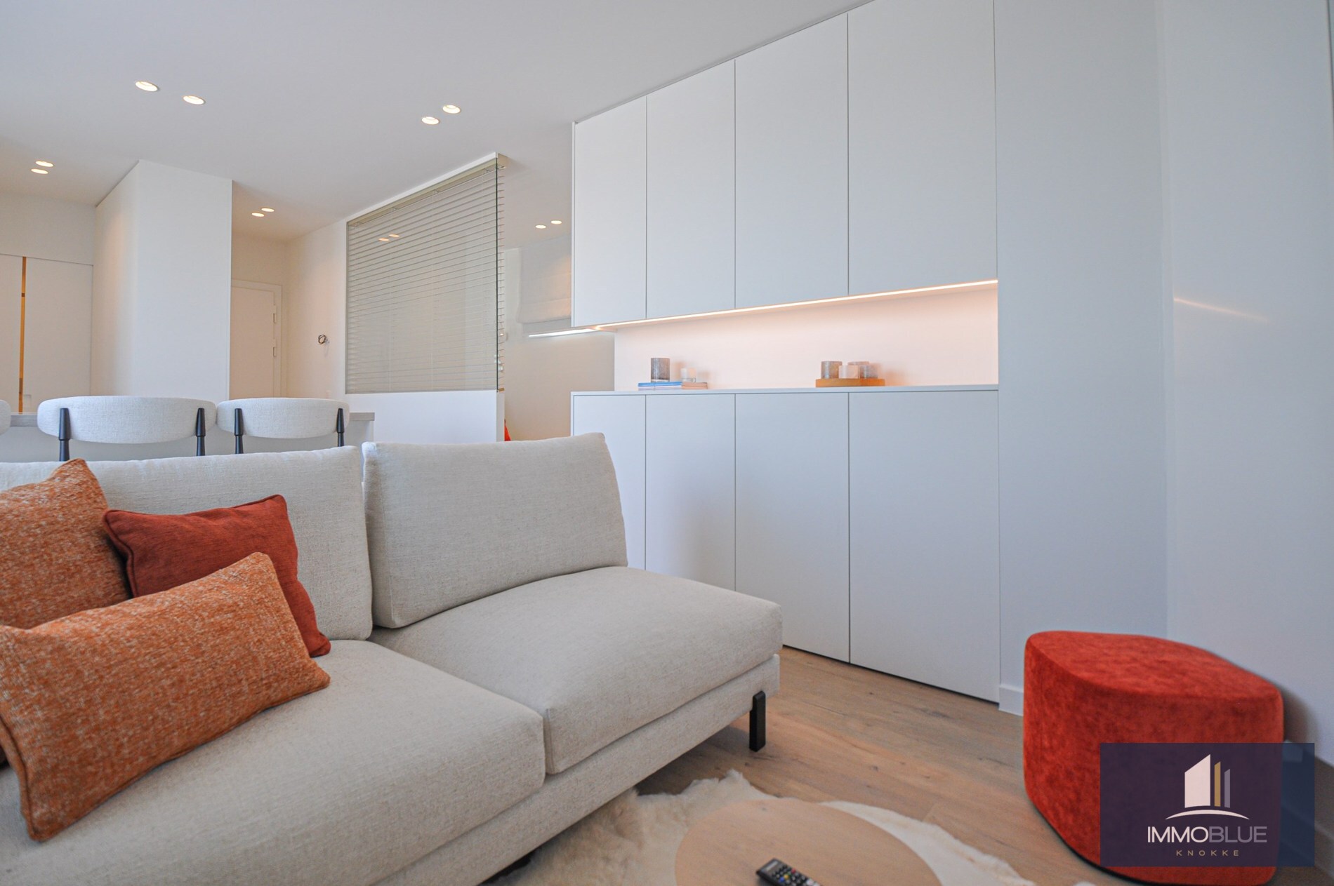 Volledig gerenoveerd dakappartement met een terras van ongeveer 45 m². 