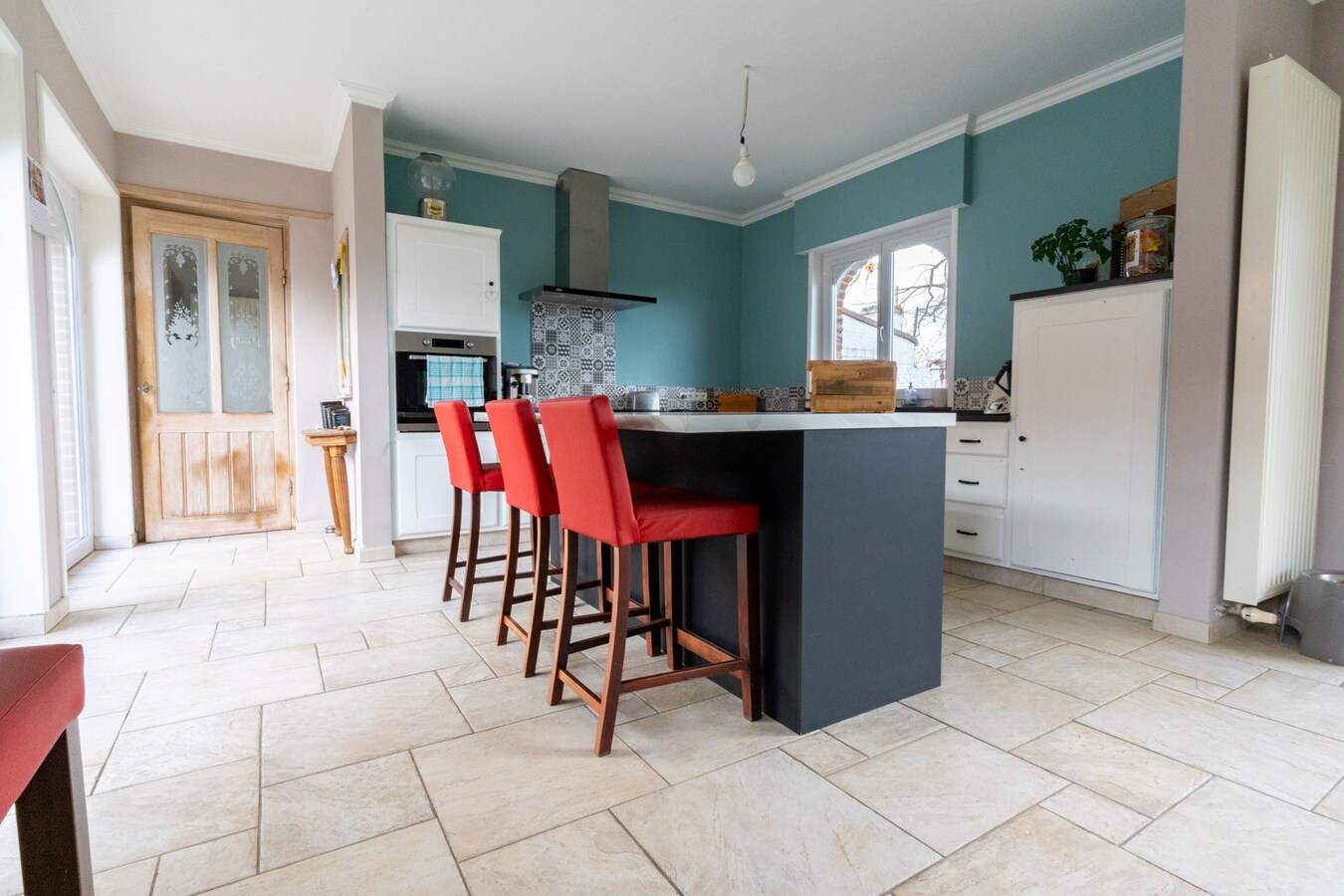 Ensemble immobilier érigé sur 2448m² (Corps de ferme, profession libérale, SPA Airbnb) 