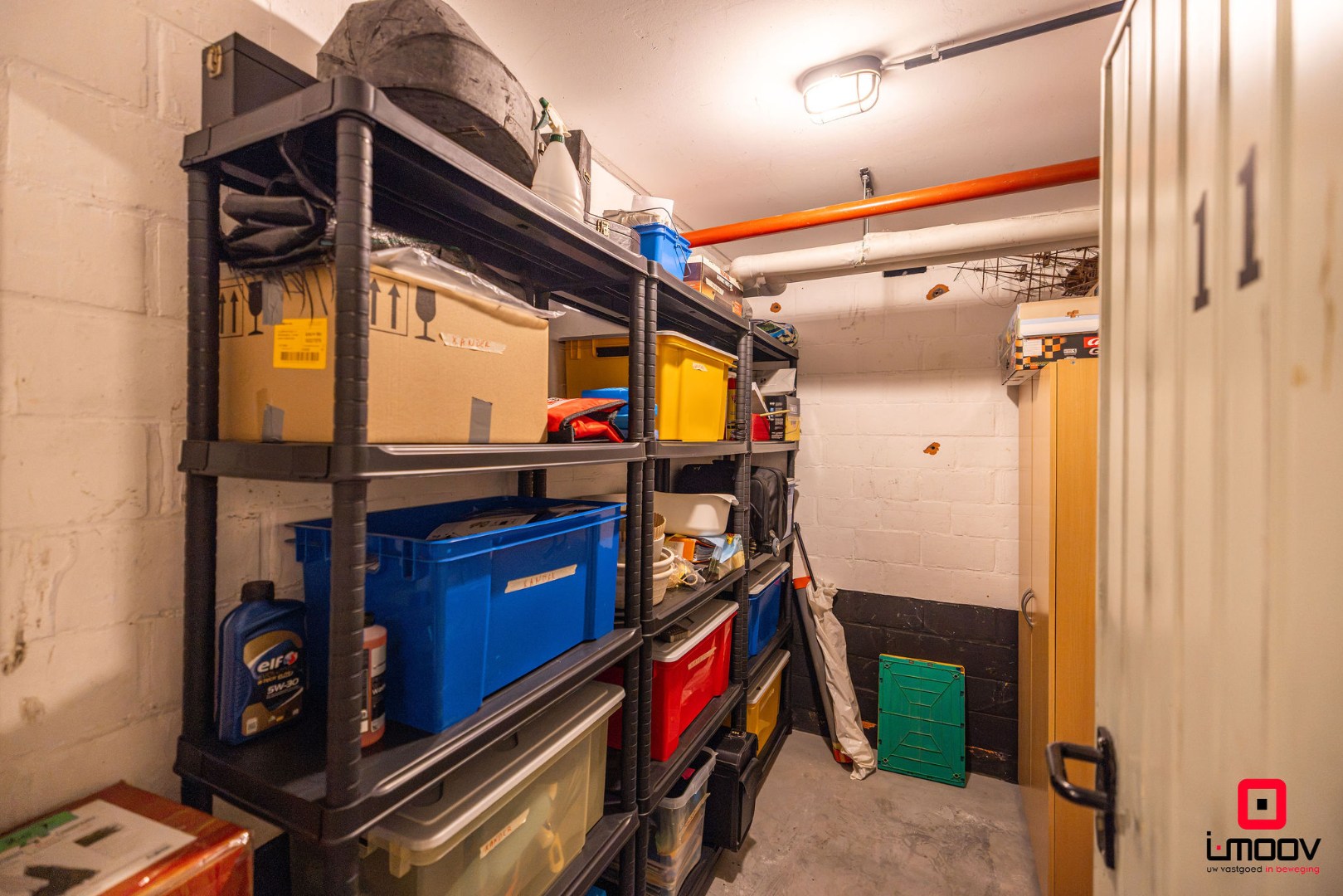 Ruim appartement met 2 slaapkamers, dubbele garage en twee terrassen te Aalst 