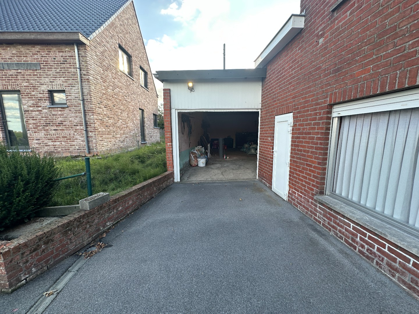 Rustige gelegen woning met 3 slpk, dubbele garage, tuin én landelijk open zicht, Ichtegem 
