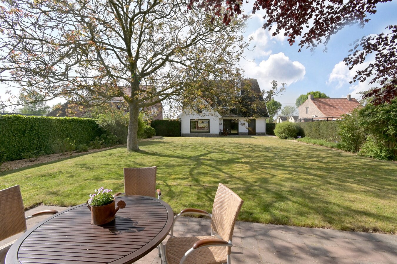 Degelijke villa. 