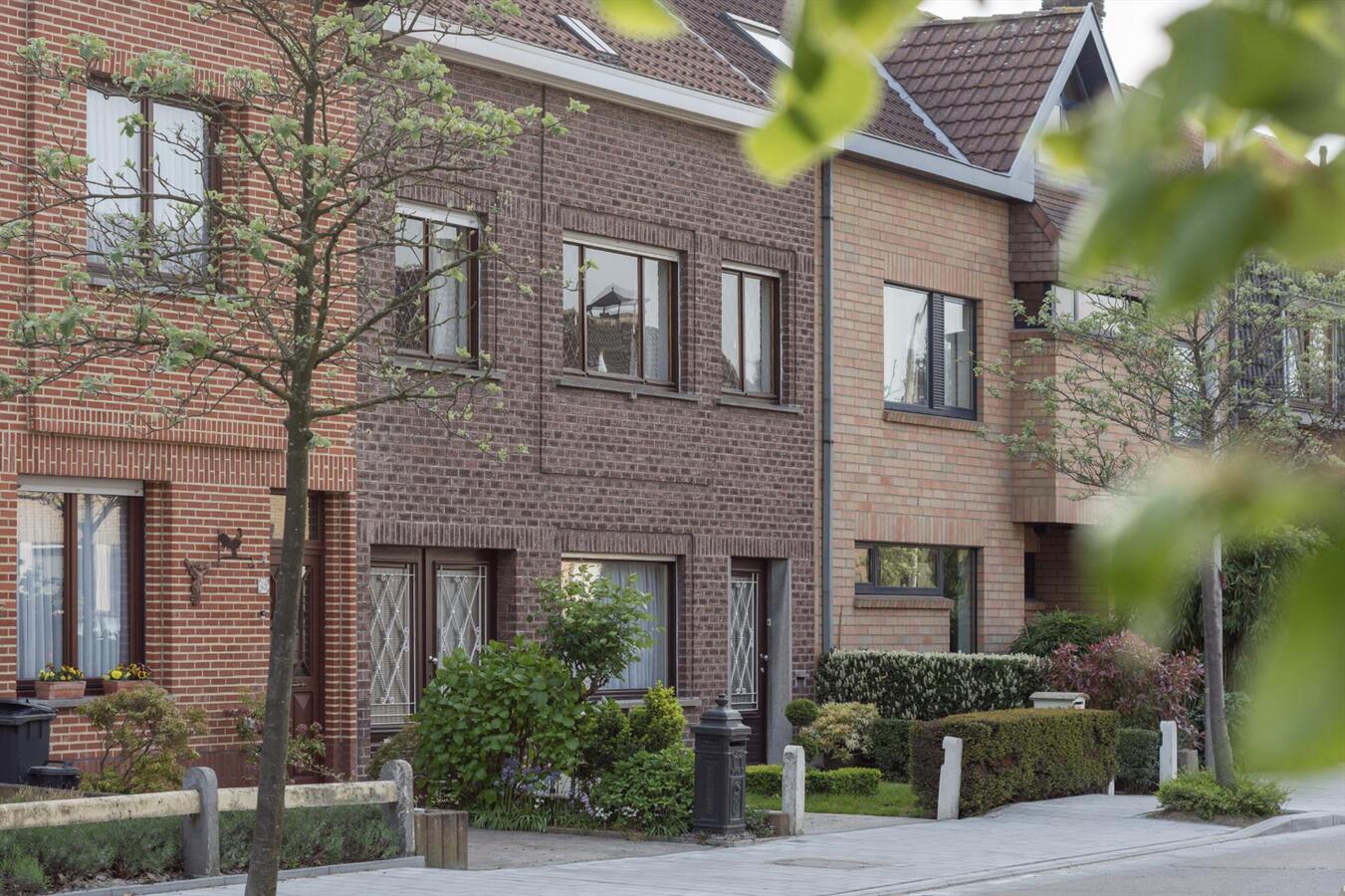 Kwalitatieve woning met ruime tuin &amp; garage te Gentbrugge 