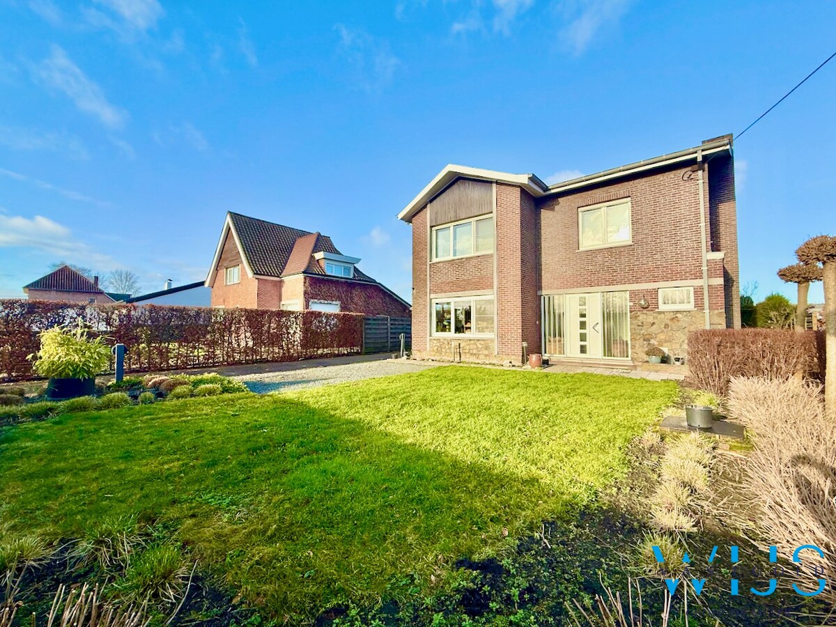 Vrijstaand woonhuis op 528m² te Kluizen ! 
