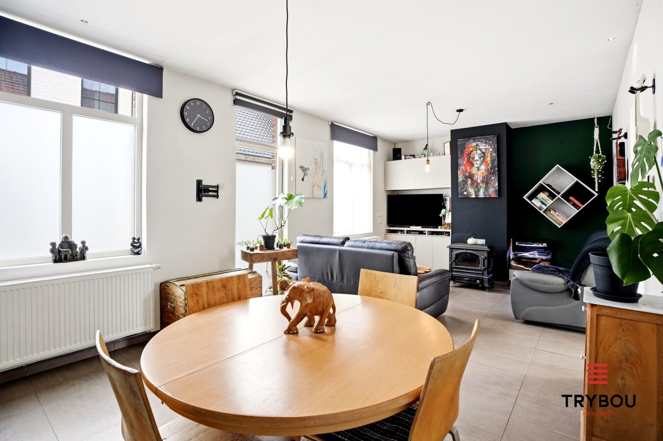 Instapklare woning met 4 slaapkamers te koop in het hartje van Poperinge! 