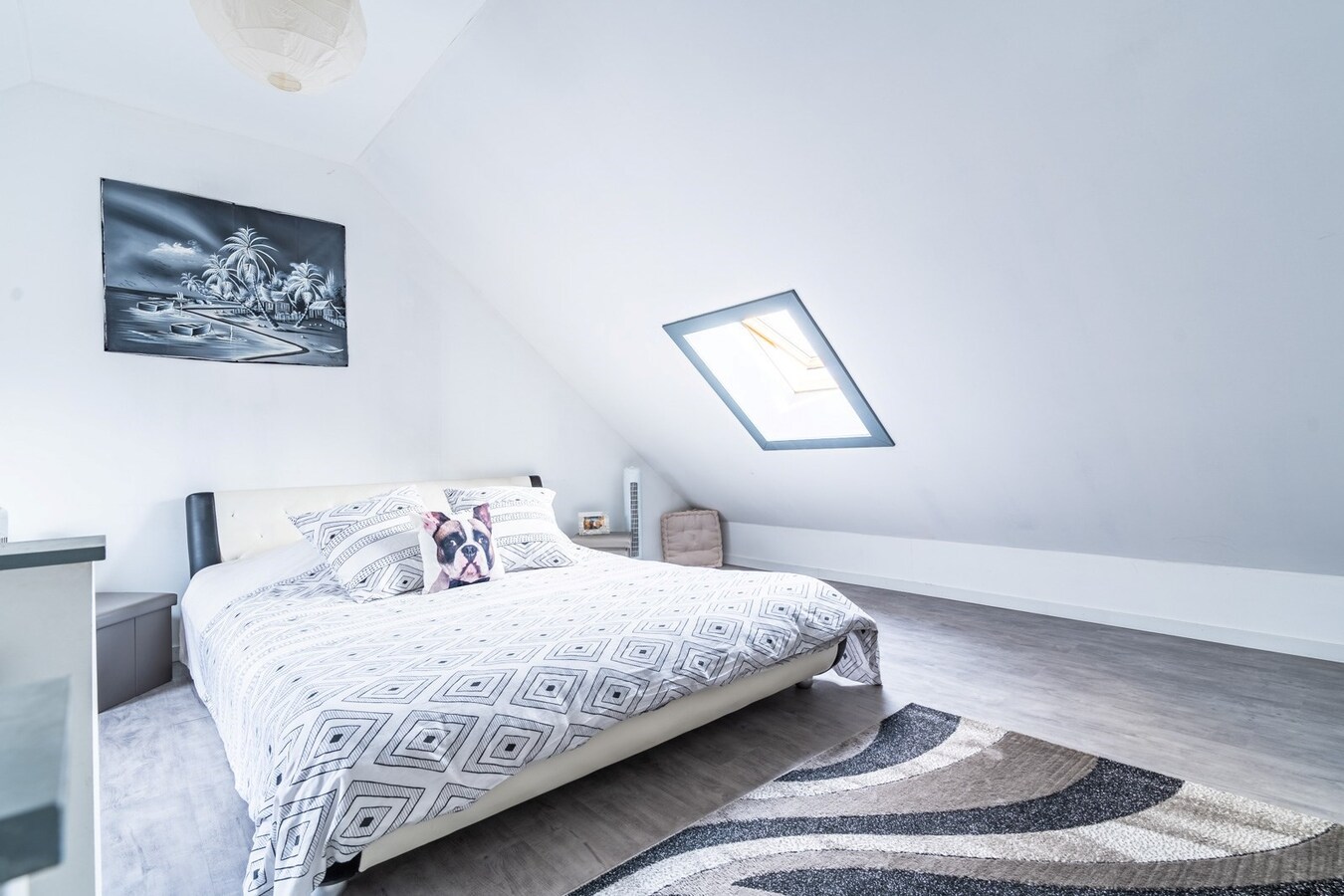 Maison rénovée offrant de beaux volumes avec 4 chambres, terrasse et jardin ! 