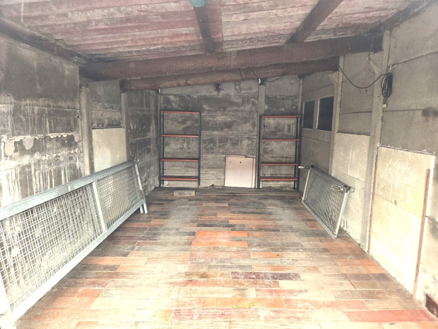 Rustig gelegen, recent gerenoveerde halfopen woning 
