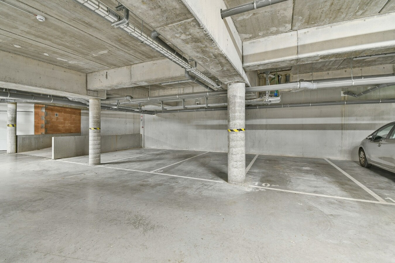 Te koop parkeerplaats - Gistel