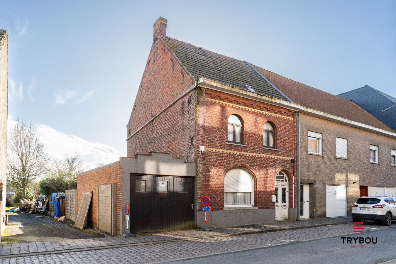 Centraal gelegen halfopen bebouwing 