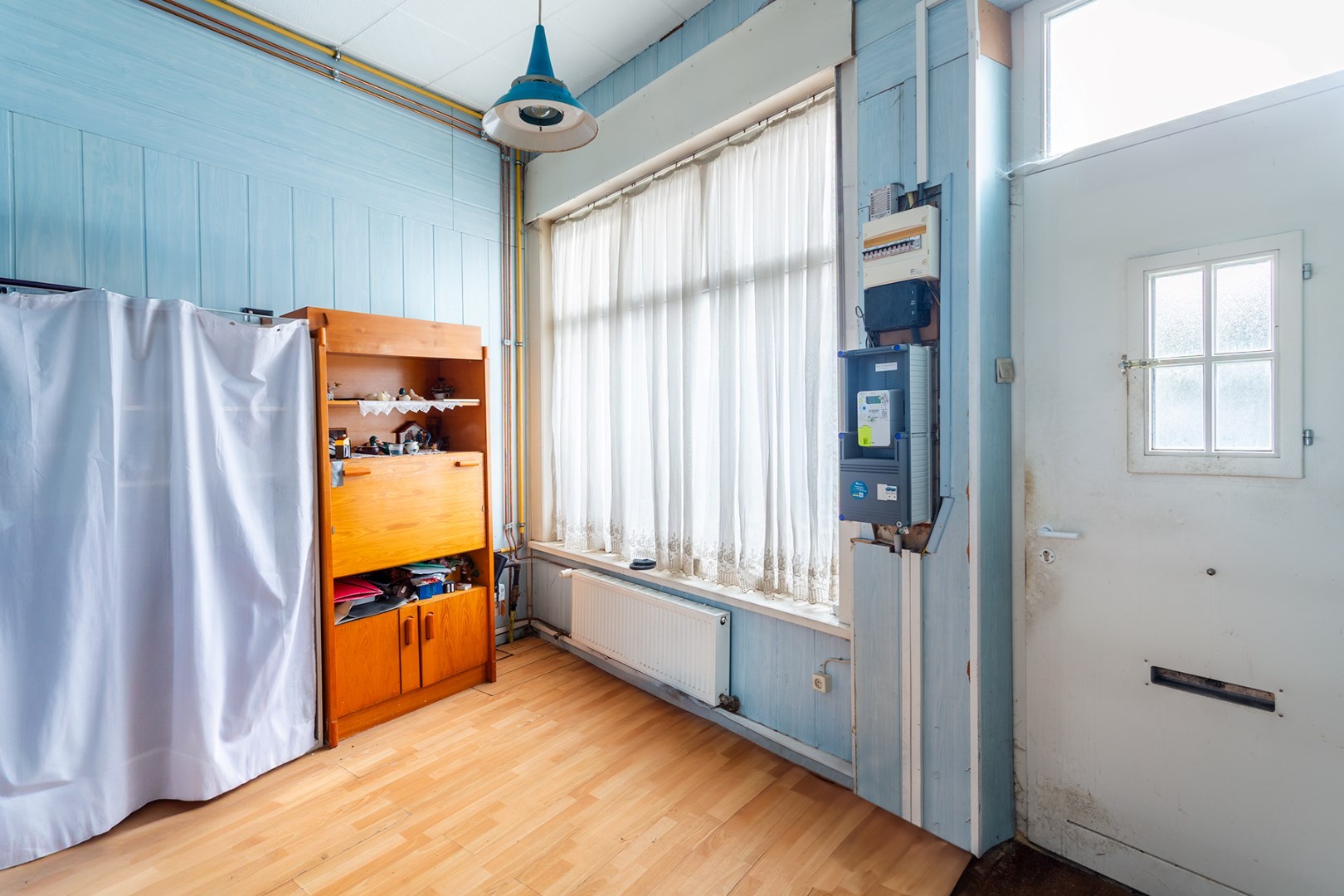 Unieke renovatiewoning met karakter en potentieel in hartje Ledeberg 