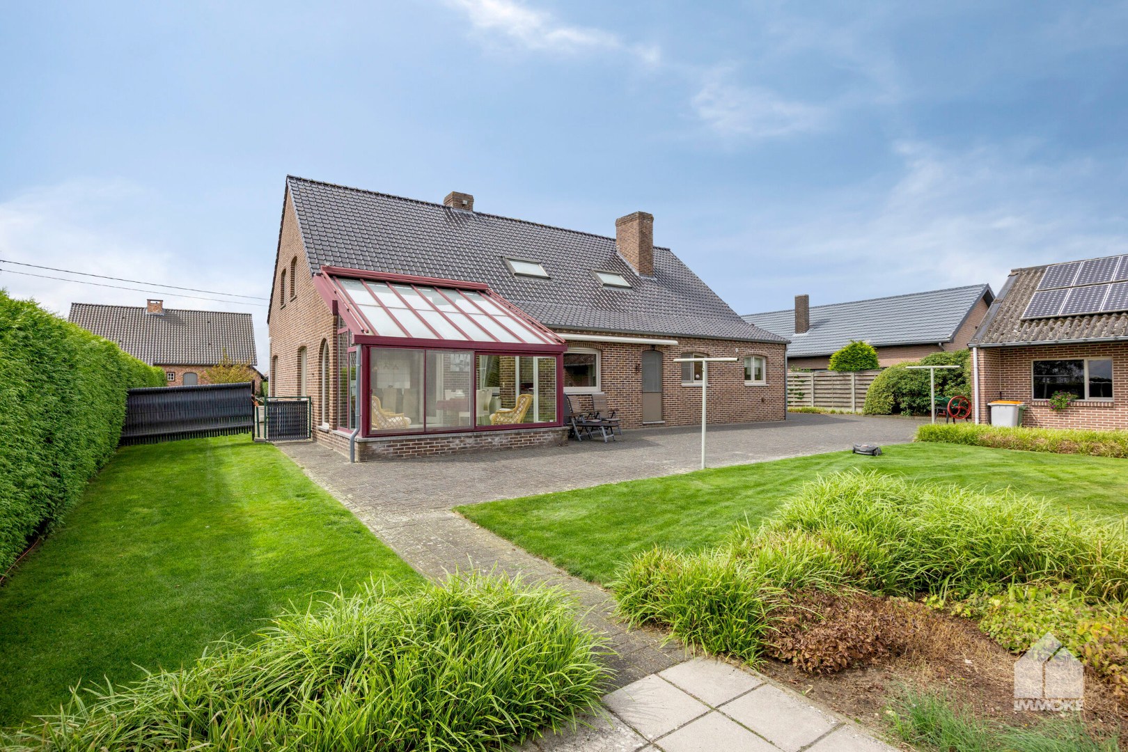 Stijlvol landhuis op 14a 88ca met aangrenzend weiland van 35a 5ca. 