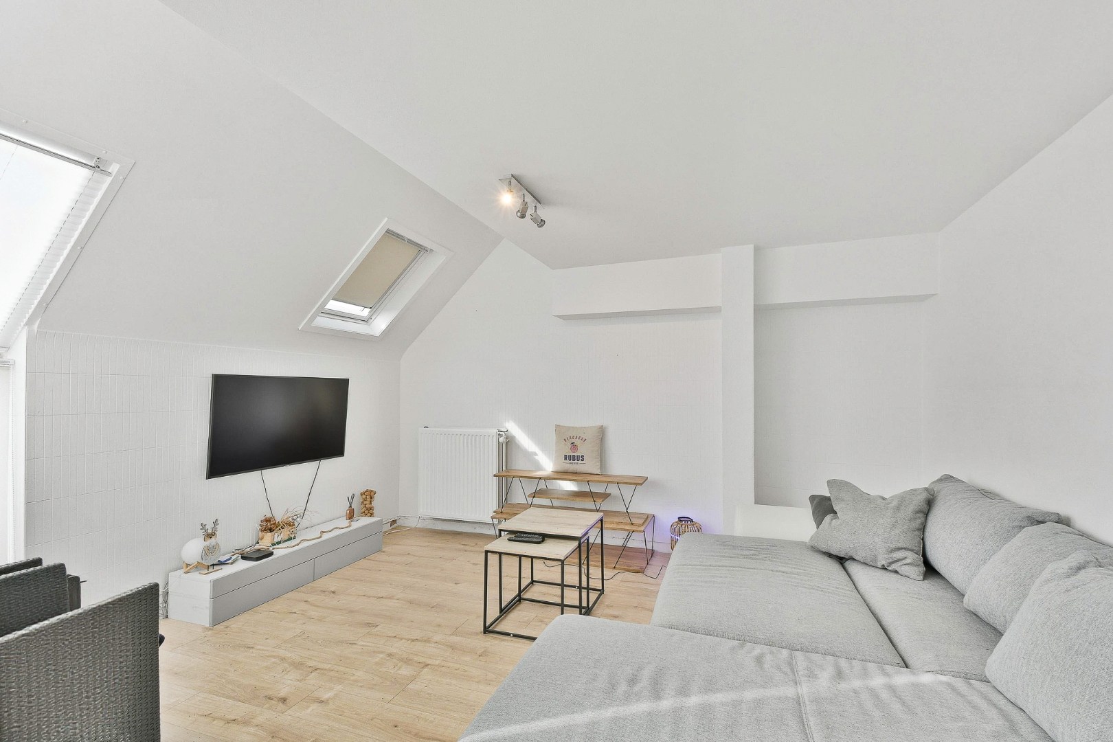 Duplex-appartement met twee ruime slaapkamers en een ruim en intiem terras 