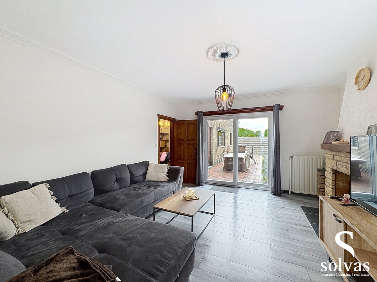 Halfopen woning gelegen te Eeklo 